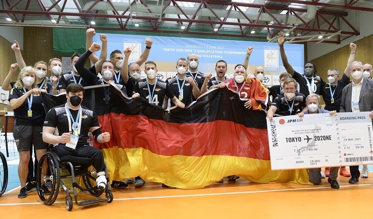Große Freude beim deutschen Sitzvolleyball-Team über das Tokyo-Ticket (Bild: Ralf Kuckuck)