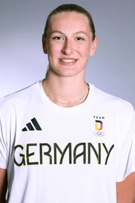 Portrait Viola Leuchter